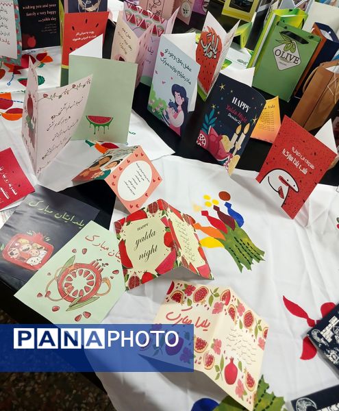 جشنواره هنری دانش‌آموزان رشته کاشی و عکاسی هنرستان کبری زرگران ملارد 