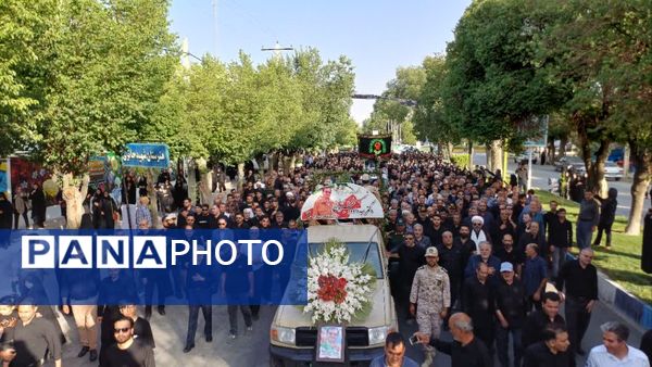 تشییع پیکر پزشکِ شهید در بروجن