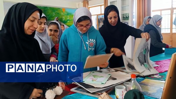 جشنواره فرهنگی هنری ماها در دبستان پنجم مهر