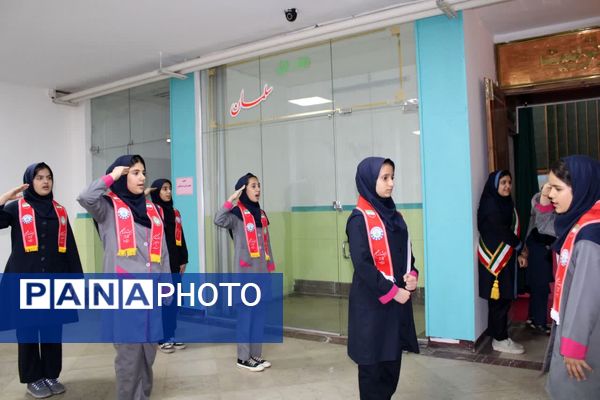 گرامیداشت دهه کرامت و بیست و ششمین سالروز تاسیس سازمان دانش‌آموزی، در منطقه ۱۰