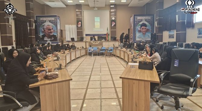 مراسم تقدیر از برگزیدگان عرصه علم و هنر