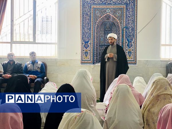 نواختن زنگ جشن نیکوکاری در دبستان زینب قهرمانی مه ولات