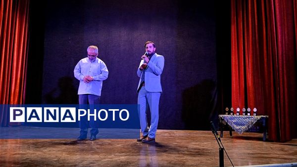 نمایش «مرا مهدی بخوانید» در فرهنگسرای امام علی(ع) هشتگرد به روی صحنه رفت