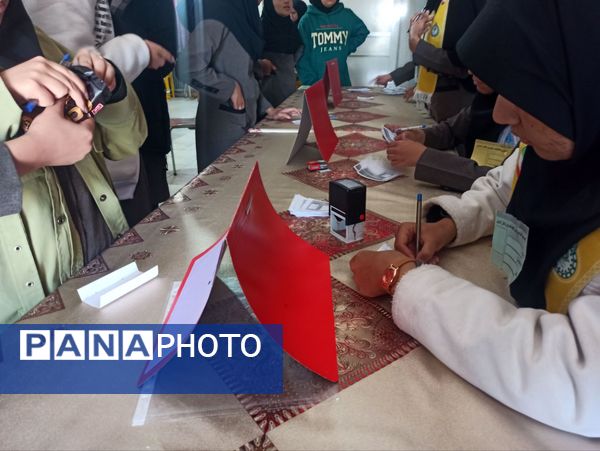 انتخابات شورای دانش‌آموزی در دبیرستان نمونه اندیشه