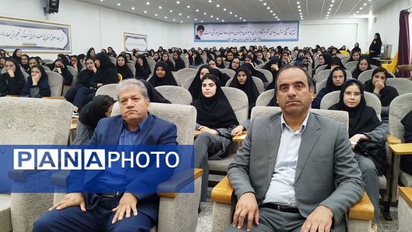 برگزاری همایش ویژه دانش آموزان کنکوری در خلیل آباد 