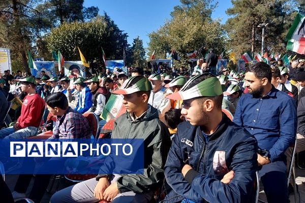 افتتاحیه ملی اردوی راهیان نور همزمان با گرامیداشت روز نوجوان و هفته بسیج دانش‌آموزی در گلزار شهدای تهران