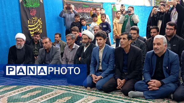 نماز جمعه شهر بن با حضور خانواده بزرگ آموزش و پرورش 