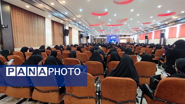 روز اول نخستین دوره هوش مصنوعی برای معلمان خراسان رضوی