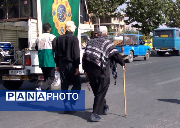قدم‌های عاشقی از نافچ تا وردنجان به یاد کربلا