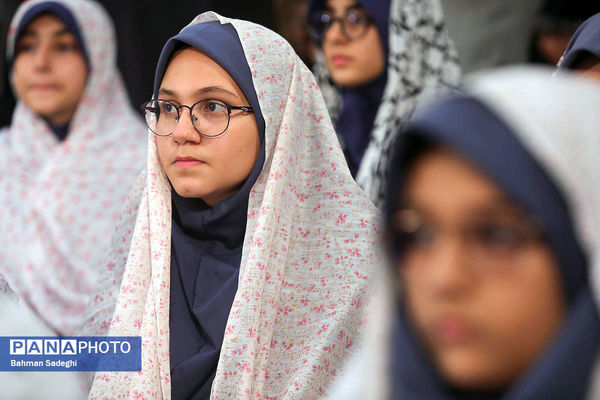 مراسم اقامه نماز جماعت اولین روز بازگشایی مدارس
