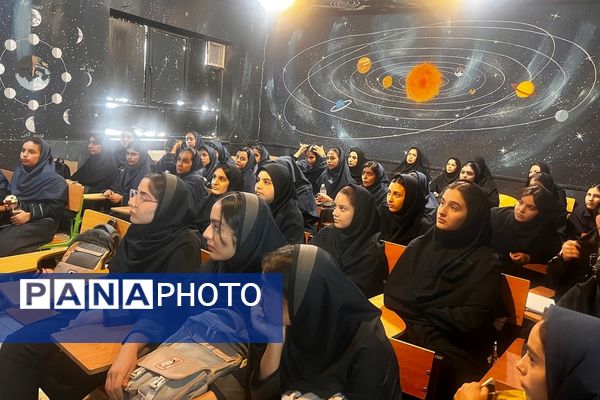  پژوهش‌سرای دانش‌آموزی کاوش کهریزک در هفته جهانی فضا 