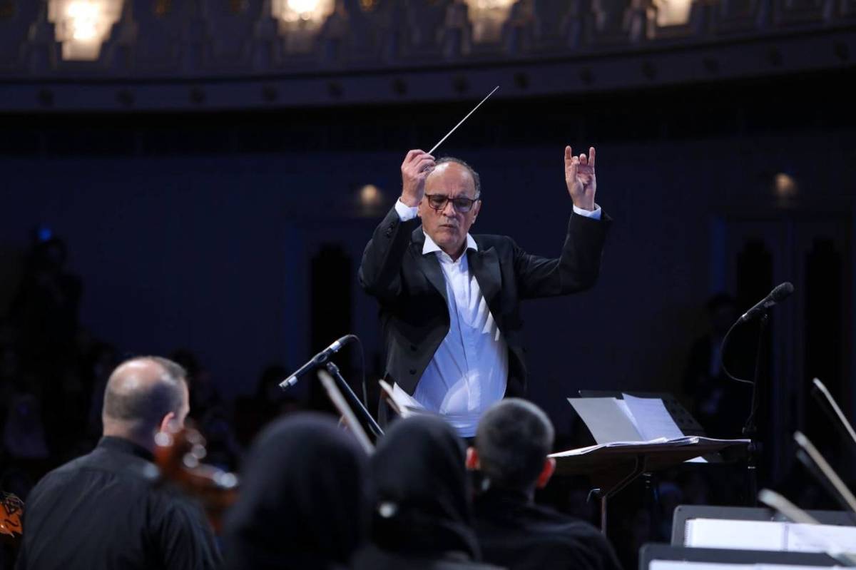 نصیر حیدریان رهبر ارکستر سمفونیک تهران در بیمارستان بستری شد