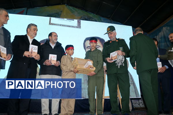  مراسم بزرگداشت سرداران شهیدحسین خرازی و رسول زرین