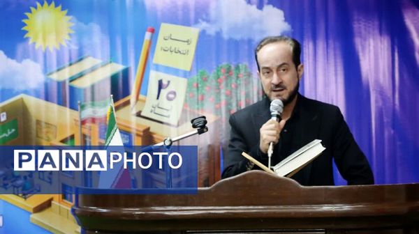 دانش‌آموزان اهوازی پای صندوق رأی؛ تمرینی برای مسئولیت‌پذیری و مردم‌سالاری