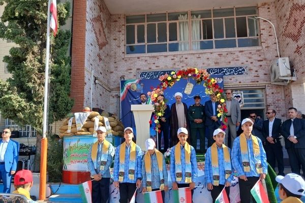 بسیاری از مسئولان امروز کشور، دانش‌آموزان رزمنده در دفاع مقدس بودند