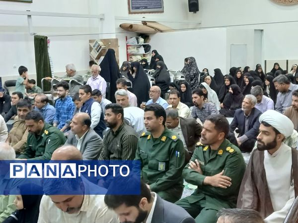 شب شعر و روایت‌گری محفل ادبی خارزنج در خلیل‌آباد