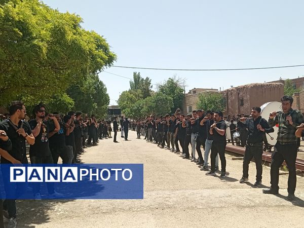 آیین تاسوعای حسینی؛ مردم رباطسنگ در سوگ علمدار کربلا
