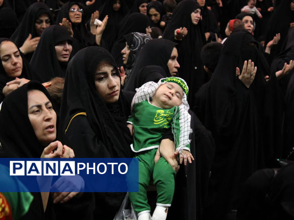 گهواره‌های عاشورایی و لالایی مادران همنوا با کودکان شهید