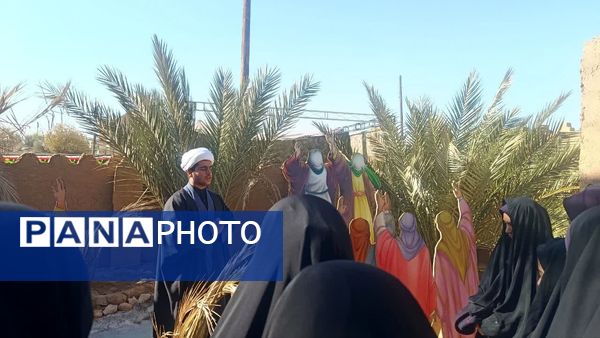 بازدید دانش‌آموزان دبیرستان علوم و معارف اسلامی صدرا از نمایشگاه حدیث غربت