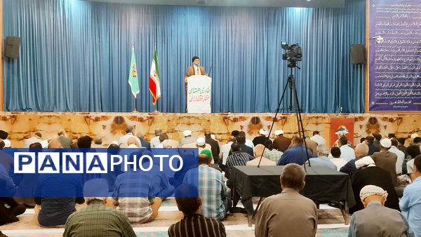 نماز جمعه در حرم مطهر امامزاده جعفر بن موسی الکاظم (ع) پیشوا 