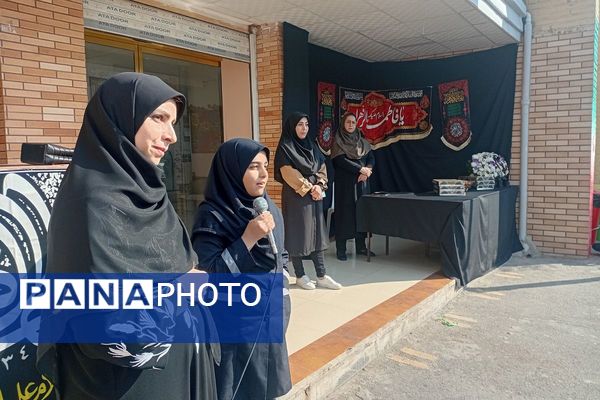 برپایی ایستگاه صلواتی و شهادت حضرت زهرا در مدرسه شهید زهره‌وند قرچک 