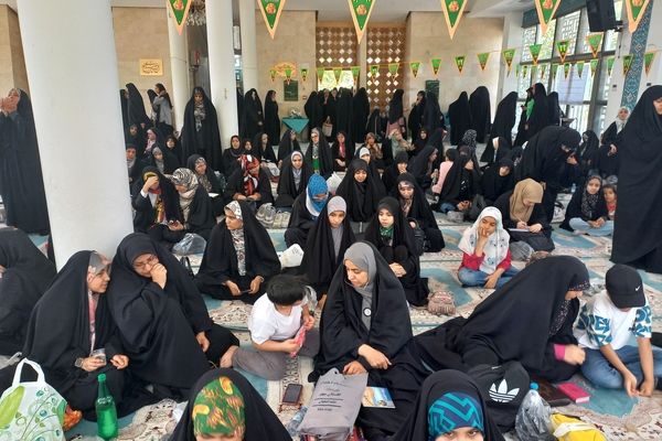 مراسم عرفه دختران اصفهان