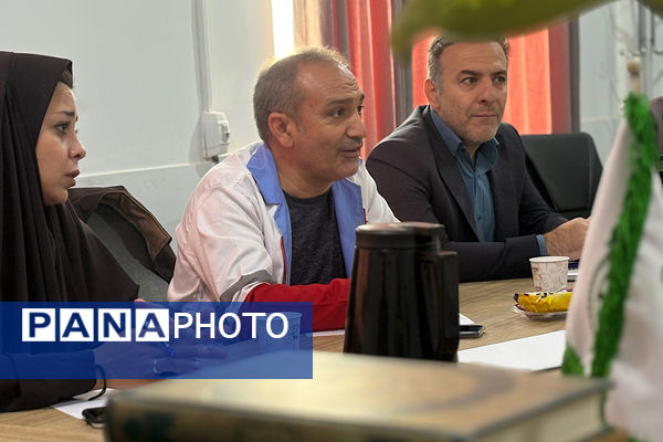 نشست هماهنگی مانور زلزله و ایمنی در مدارس