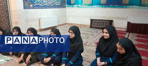 برگزاری سه‌شنبه‌های مهدوی با حضور هیئت‌های مذهبی دانش‌آموزی در دبیرستان فرزانگان استعداد درخشان ملارد