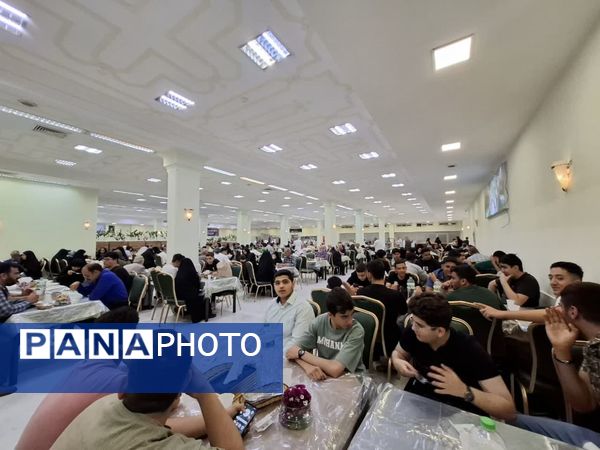 سفر معنوی دانش‌آموزان سما کاشان به مشهد مقدس در دهه کرامت
