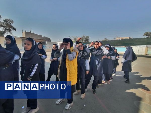 مراسم انتخابات شورای دانش آموزی در دبیرستان ناهید نخودی 