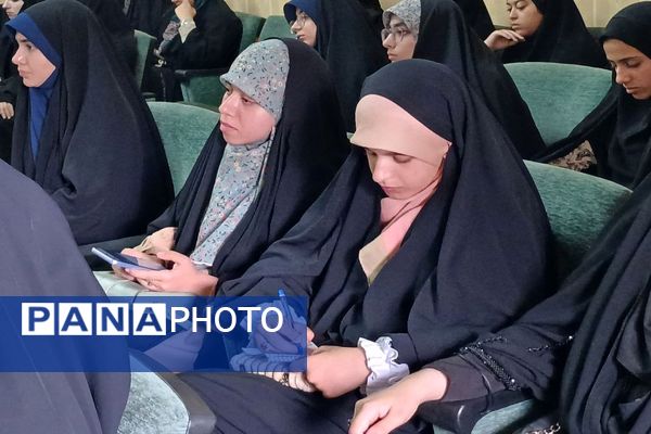 هوش مصنوعی می‌تواند آینده تولید محتوا و اعتماد عمومی به رسانه‌ها را متحول کند