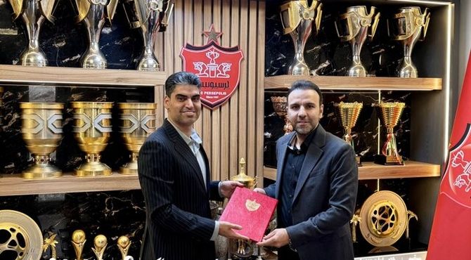 ستاره سرخ‌ها بازگشت