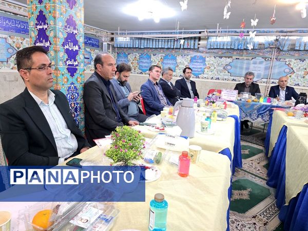 جلسه ستاد امور شاهد آموزش و پرورش ناحیه یک کرج  