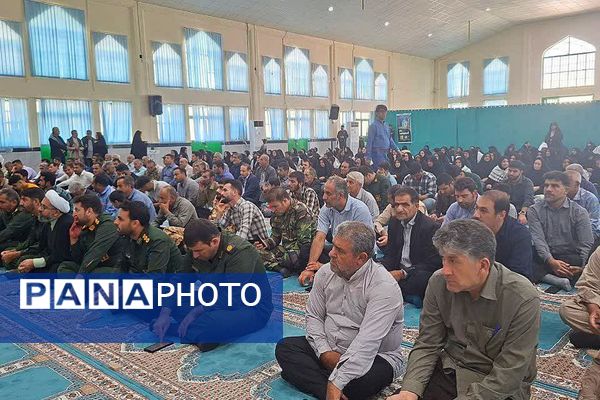 اجتماع بزرگ جوانان نقش آفرین و گام دوم انقلاب به‌مناسبت گرامیداشت هفته دفاع مقدس