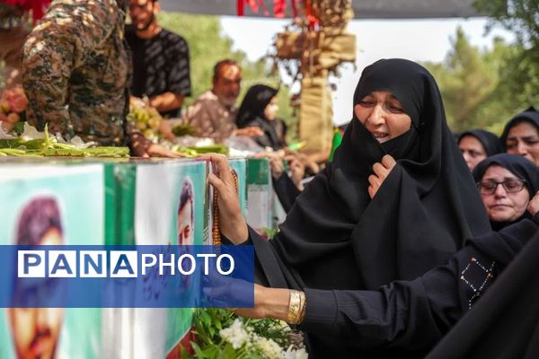 تشییع با شکوه شهدای مقاومت در دارالمؤمنین کاشان