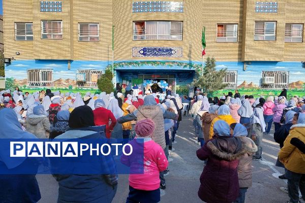 افتتاحیه سفیران سلامت و اتاق بهداشت در دبستان فاطمه بنت اسد مشهد