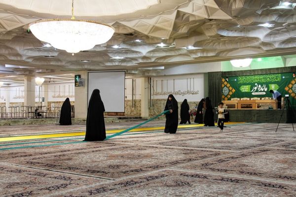 ترتیل‌خوانی بانوان در حرم حضرت معصومه(س)