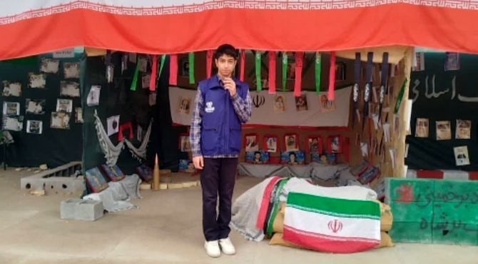 نمایشگاه روایت یک نبرد ناتمام در دبیرستان پسرانه صدرا دوره اول