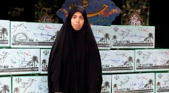دکلمه خوانی دانش‌آموز خبرنگار برای شهیده فرشته باقری خبرنگار دفاع مقدس