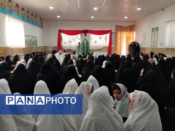 جشن مادر و دختری  در مدرسه تکتم خلیل آباد 