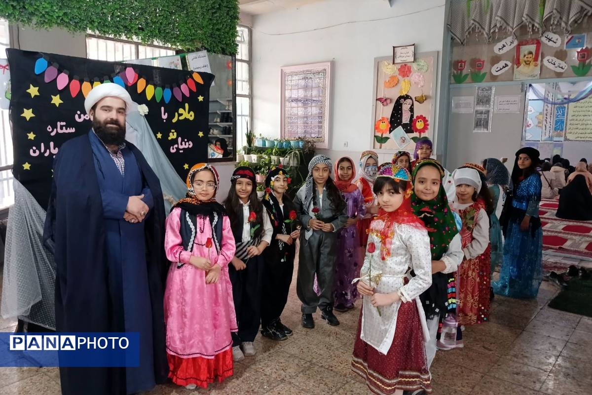 گرامیداشت میلاد حضرت زهرا (س) در دبستان فرزانگان رباط‌کریم