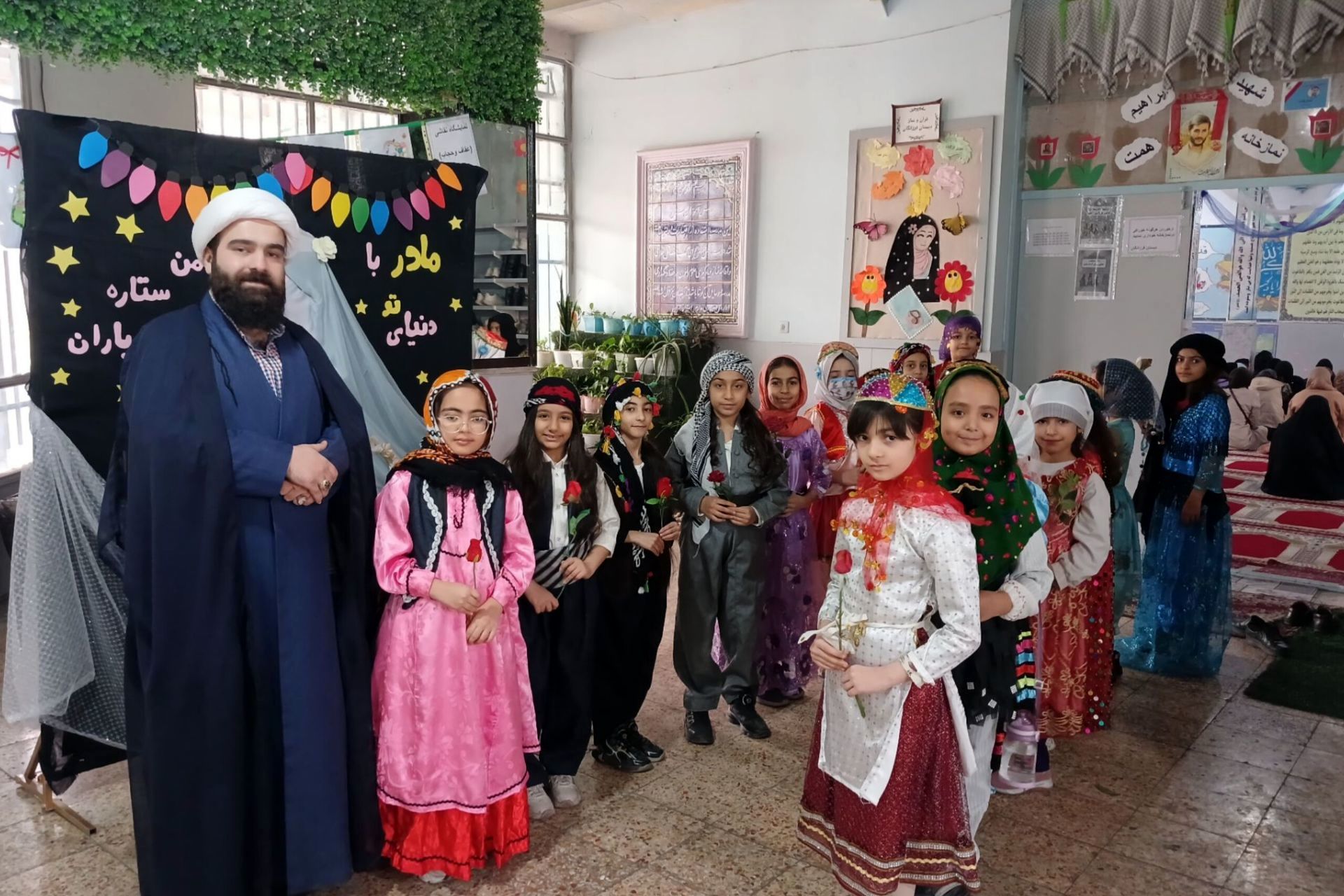 گرامیداشت میلاد حضرت زهرا (س) در دبستان فرزانگان رباط‌کریم