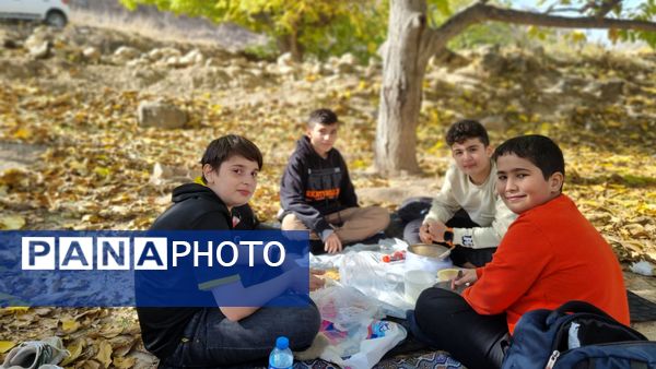 اردوی تفریحی دانش‌آموزان دبیرستان پژوهش آشخانه 