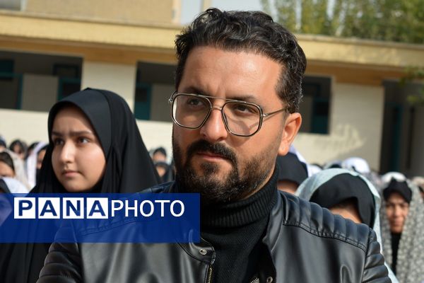 نماز باران، همخوانی زمین و آسمان در دبیرستان ولایت بهارستان‌دو