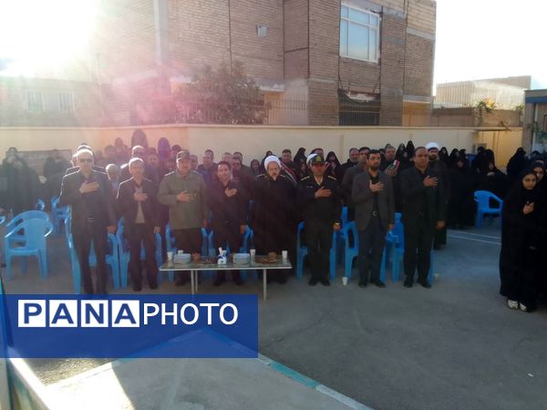 دبیرستان دخترانه حضرت معصومه سلام الله علیها میزبان پیکر شهید گمنام 