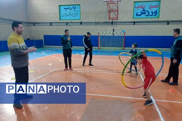 مسابقه ورزشی «روز پدر و پسری» طرح شهید خرازی در دبستان پسرانه علامه طباطبایی پیشوا