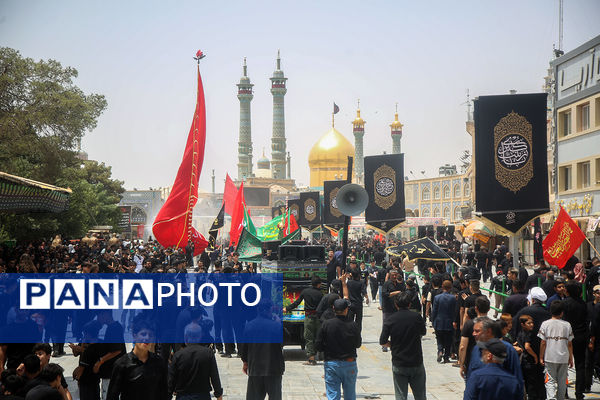 جلوهایی از عزاداری روز تاسوعا در حرم حضرت معصومه(س)