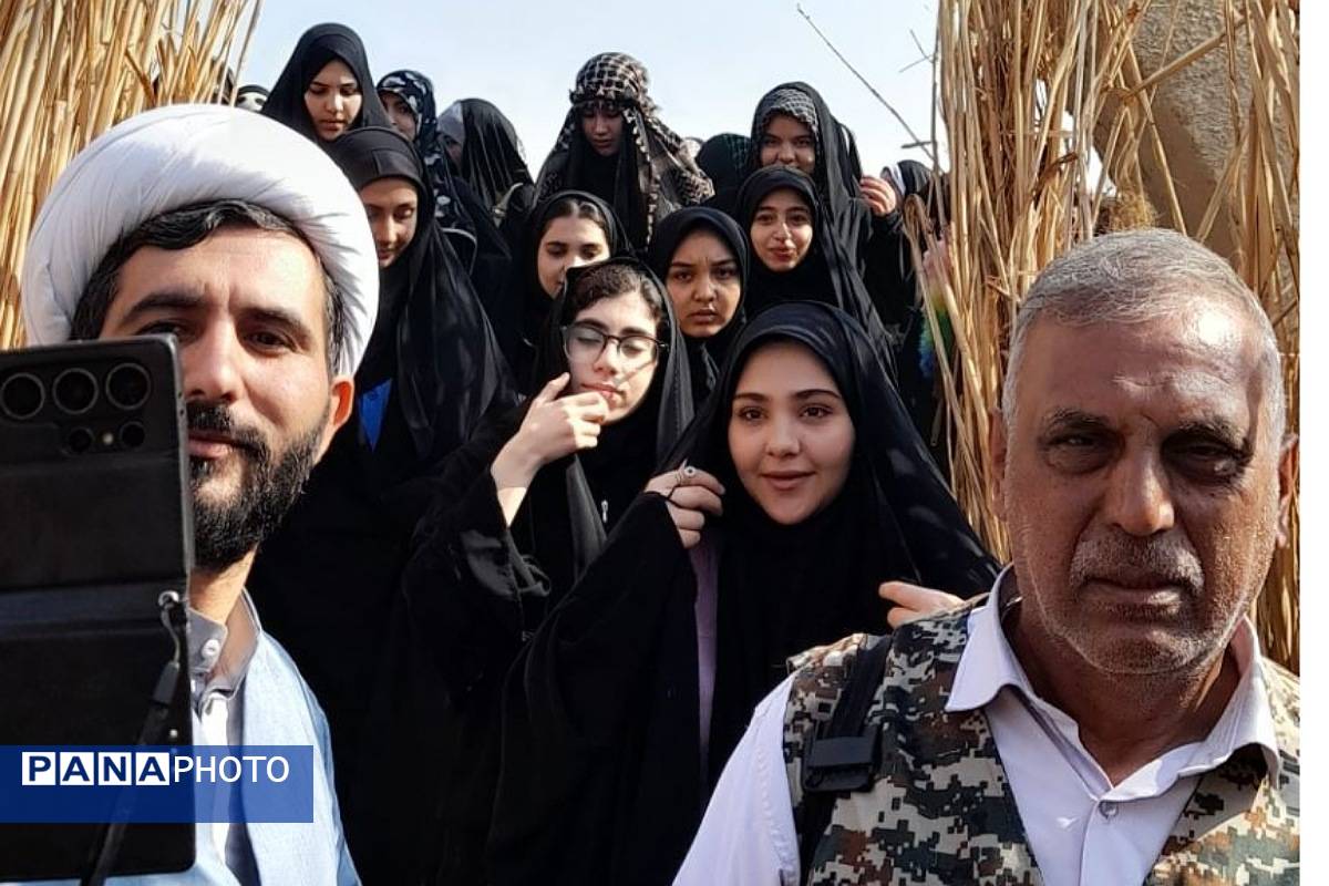 لحظات ناب در دیار نور، کنار شهدا 