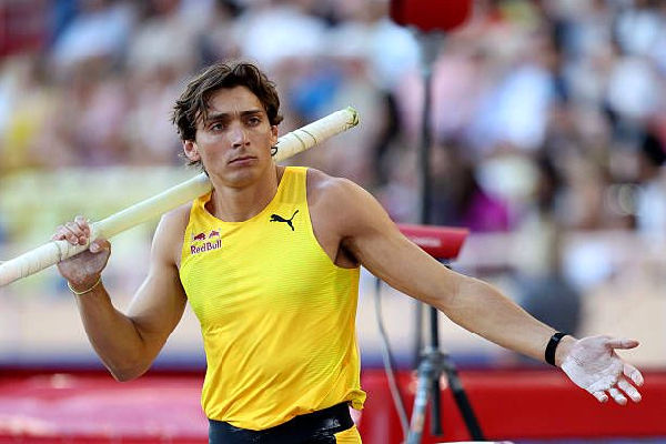 دوپلانتیس برای دومین سال پیاپی بهترین ورزشکار جهان شد/ ساروی در جمع برترین‌ها قرار نگرفت