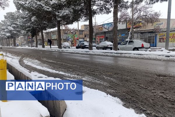 بارش زیبای برف پاییزی در شهرستان نیشابور 